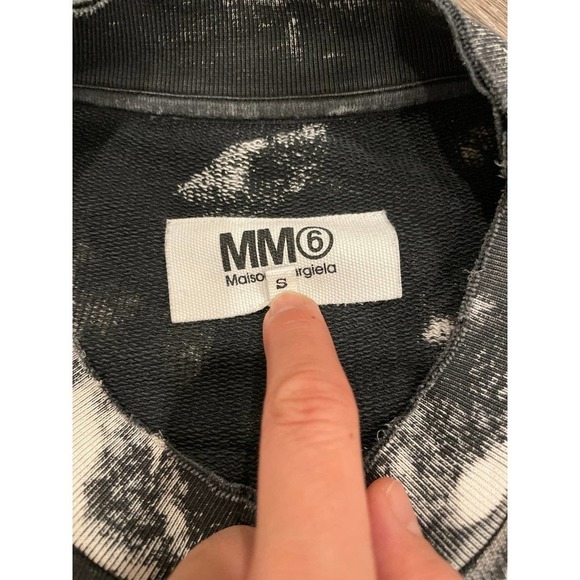 🍙 MM6 Acid wash crewneck sweatshirt black white size small - Picture 3 of 11